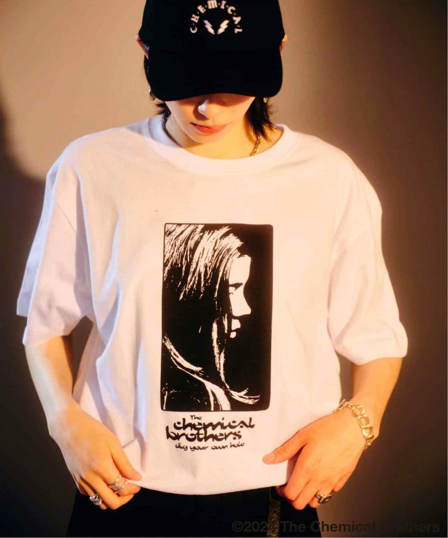中森明菜×ゾゾヴィラ第2弾、「SILENT LOVE」や「Seventeen」を 中森明菜×ゾゾヴィラ第2弾、「SILENT LOVE」や「Seventeen」を
