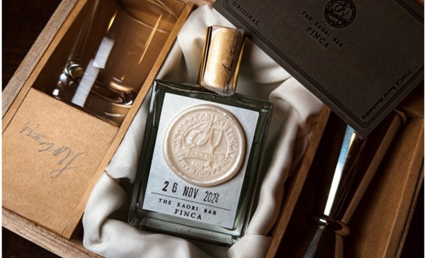 文明開化をイメージした香水「PARFUM RINGO」が新登場、YUBUNEが発売