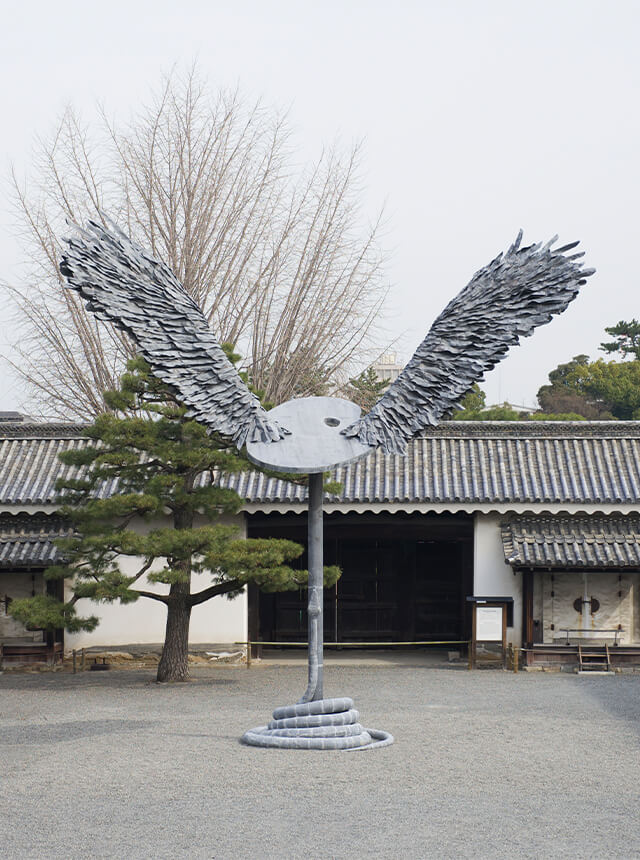 野球好きの女子を描いた作品を展示、たなかみさきが個展「ホームラン