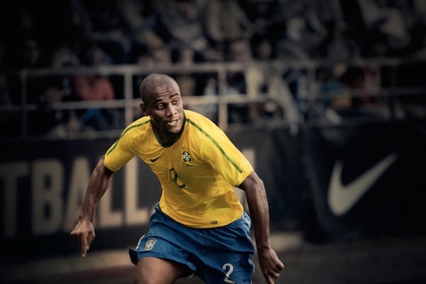 NIKE、南アフリカで選手が履く軽量サッカースパイク発表
