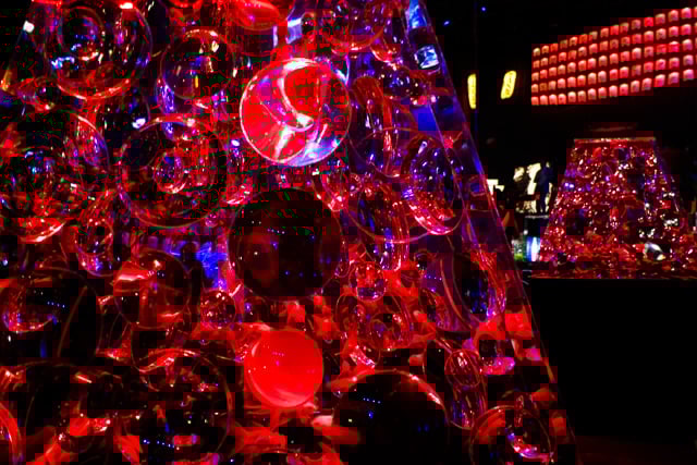 CHANEL NEXUS HALLが過去の展覧会から6冊のデジタル版図録を公開