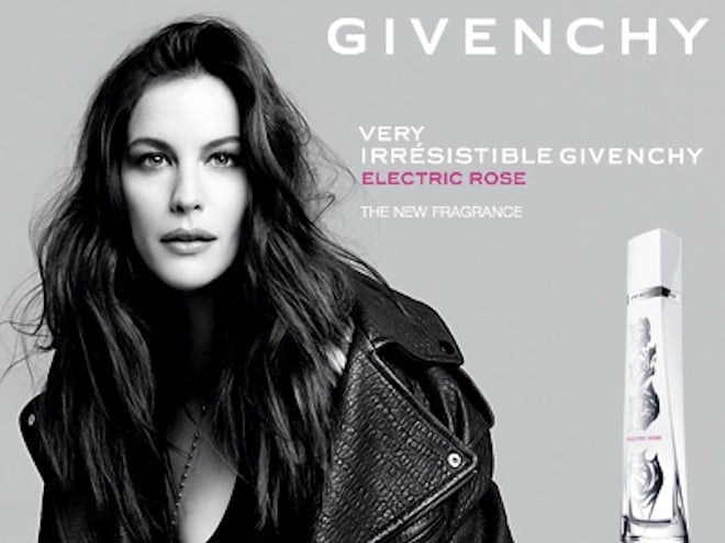 YOSHIKIが23年振りに香水を監修 「狂気の血」をイメージ