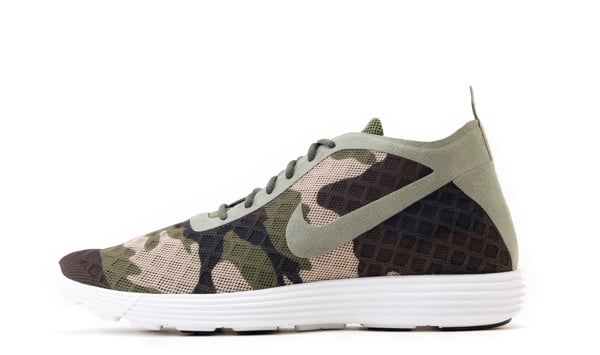 キャプテン翼」日向小次郎シューズがNIKE/SOPH.限定ショップに登場