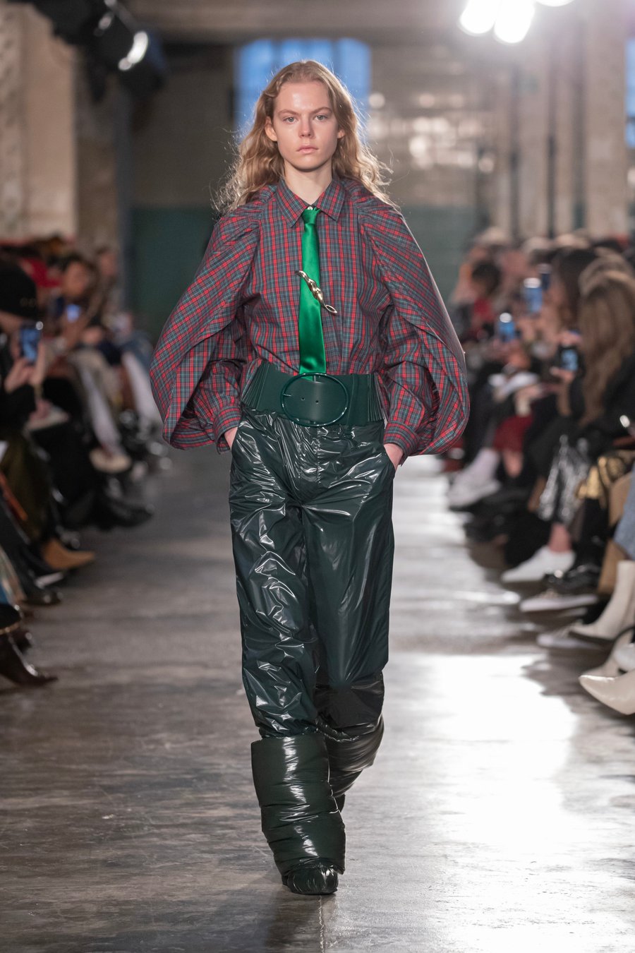 JAY-Z×カニエの初アルバム アートワークはジバンシィRiccardo Tisci