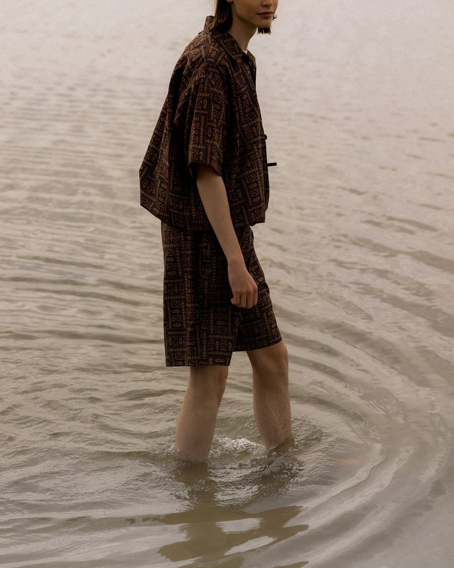 エディ・スリマン「SAINT LAURENT」初のショー直前 アニマル柄で告知？