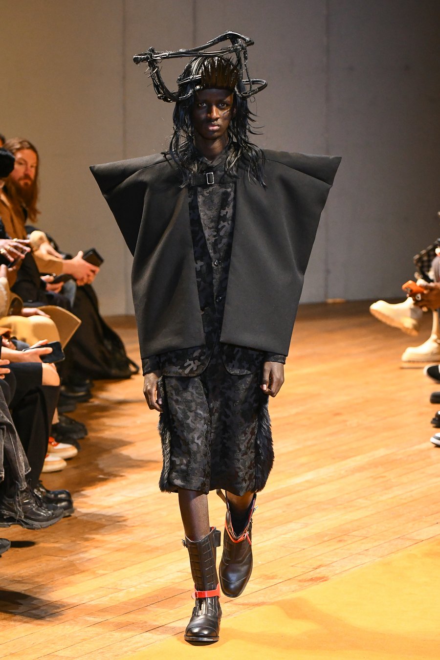 2025SS 定番 COMME des GARCONS HOMME PLUS COMME des GARÇONS HOMME PLUS 2025年春夏コレクション | パリ