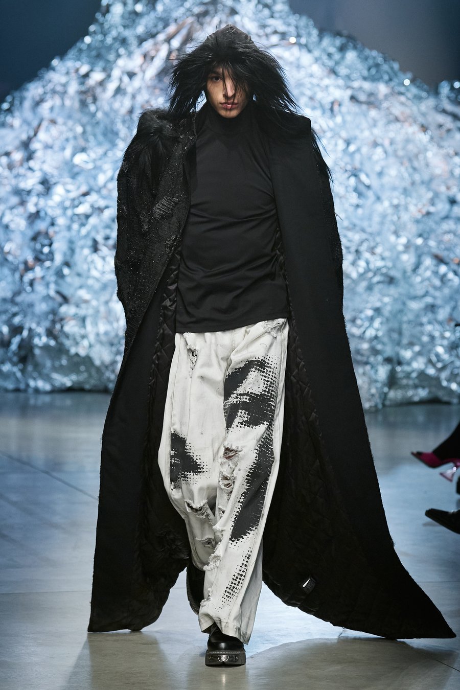 MAC VIVAGLAM リップデザインポーチ　Tシャツ　シンディ・ローパー M・A・Cからレディー・ガガ＆シンディ・ローパーがクリエイトした