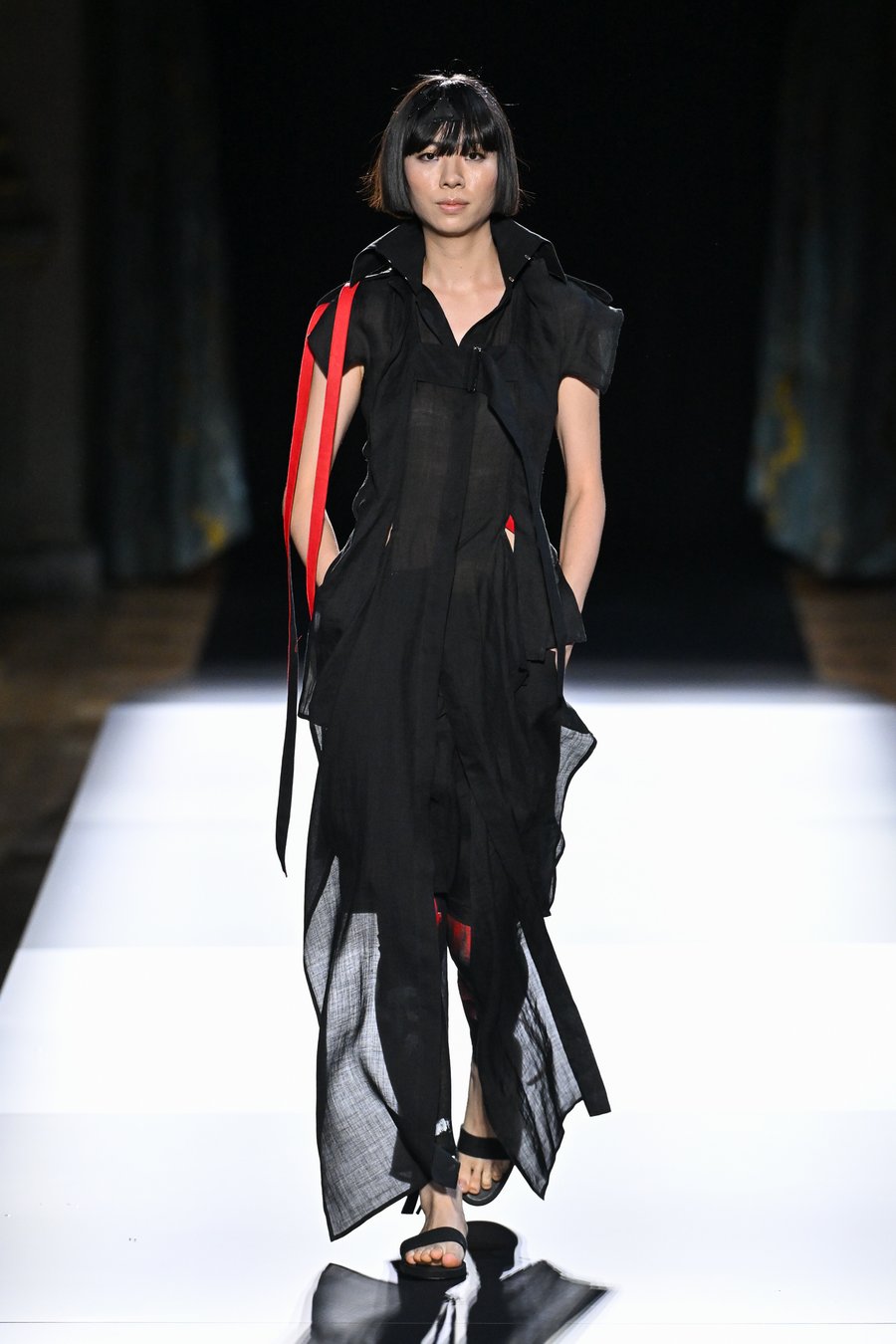 Yohji Yamamoto 2016年春夏 | パリ | 画像75枚 - FASHIONSNAP