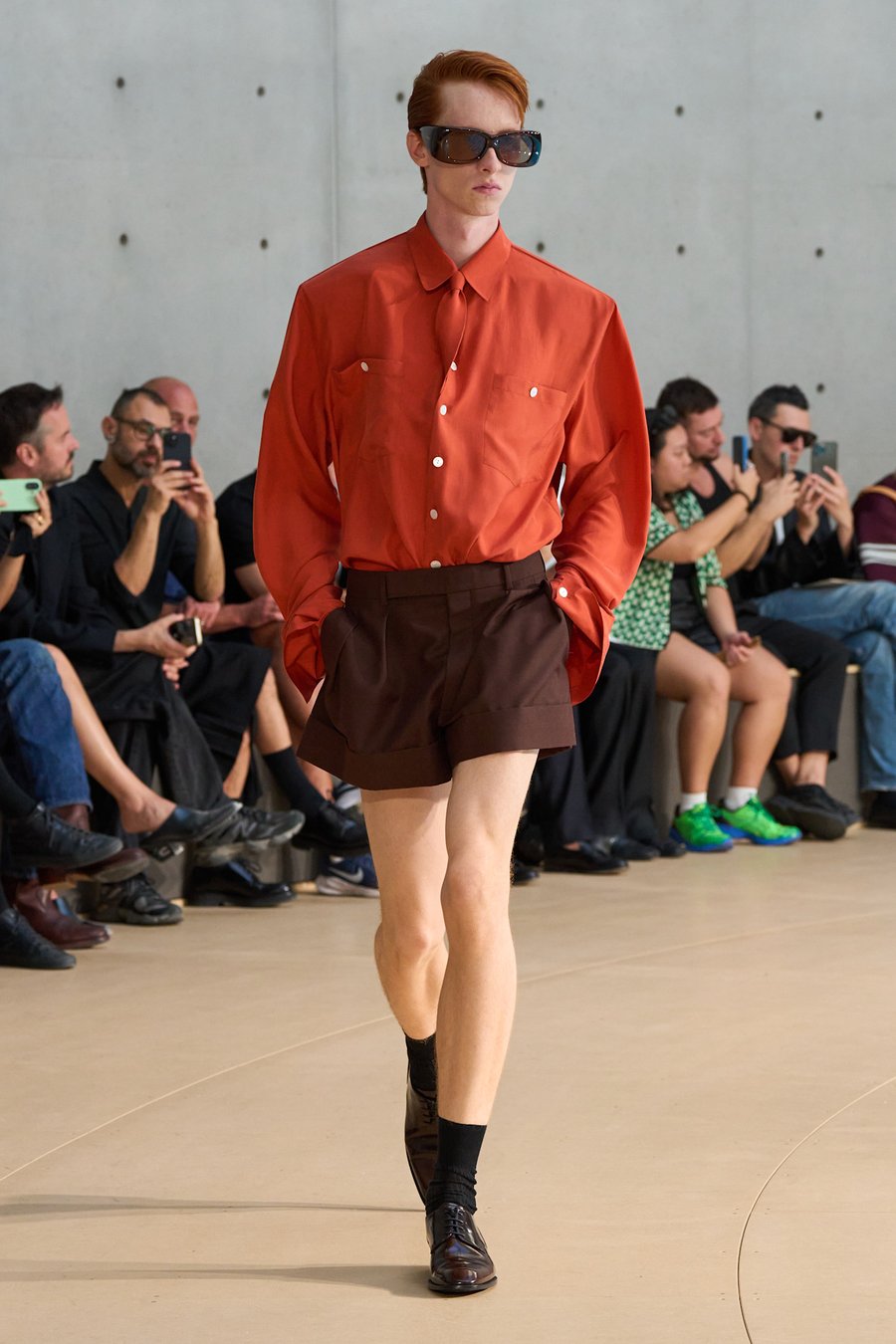 サンローラン」新作シューズはローラースケートとハイヒールが合体