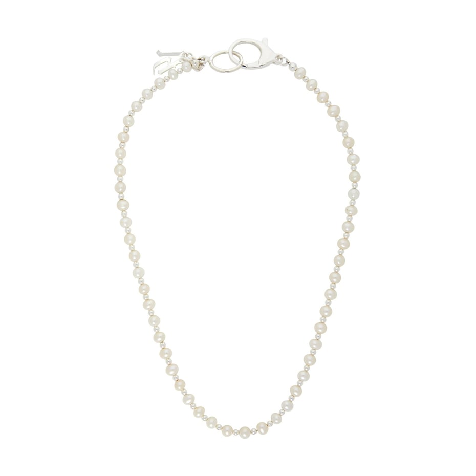 セレブが続々愛用 モードな装いに取り入れたいメンズパール