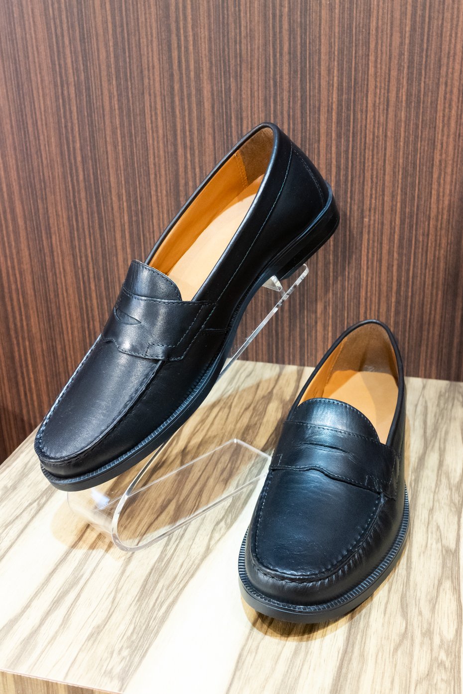 Guが本革シューズ全7型を公開 5000円以下でローファーやブーツを販売開始