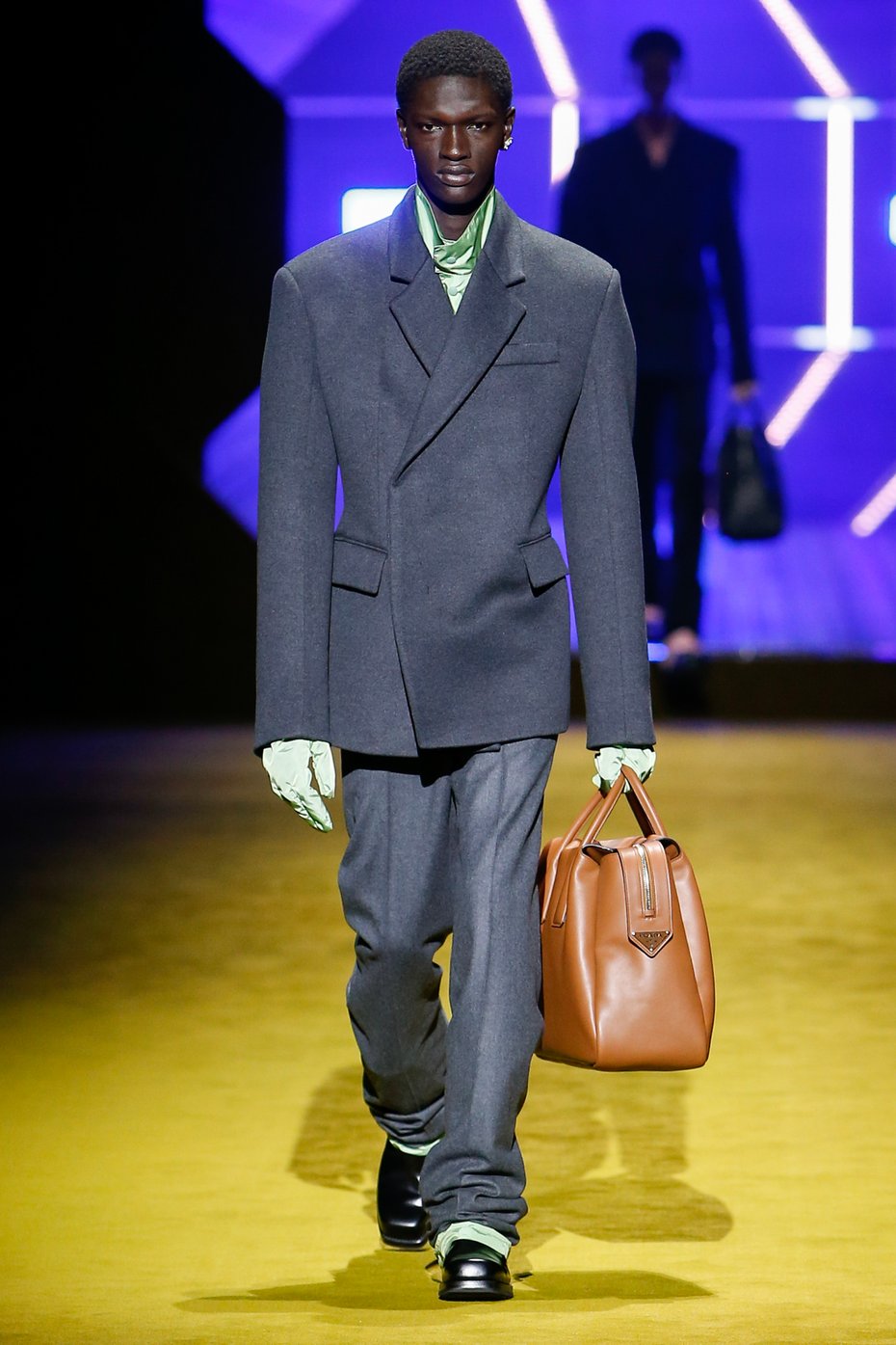 2021秋冬新作】 prada 2011 fall men ジャケット ネイビー agapeeurope.org