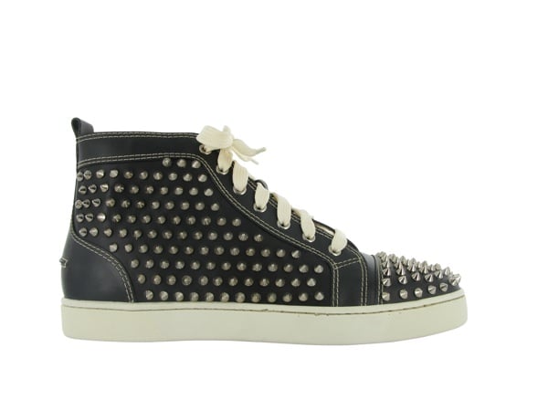 クリスチャン ルブタン メンズ用スタッズ付きスニーカーを発表