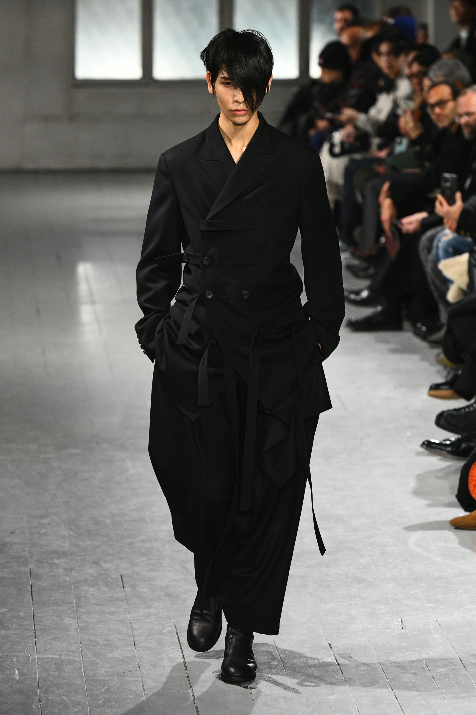 本物の Yohji - Yamamoto コート ヨウジヤマモト ロングコート ロングコート メンズ