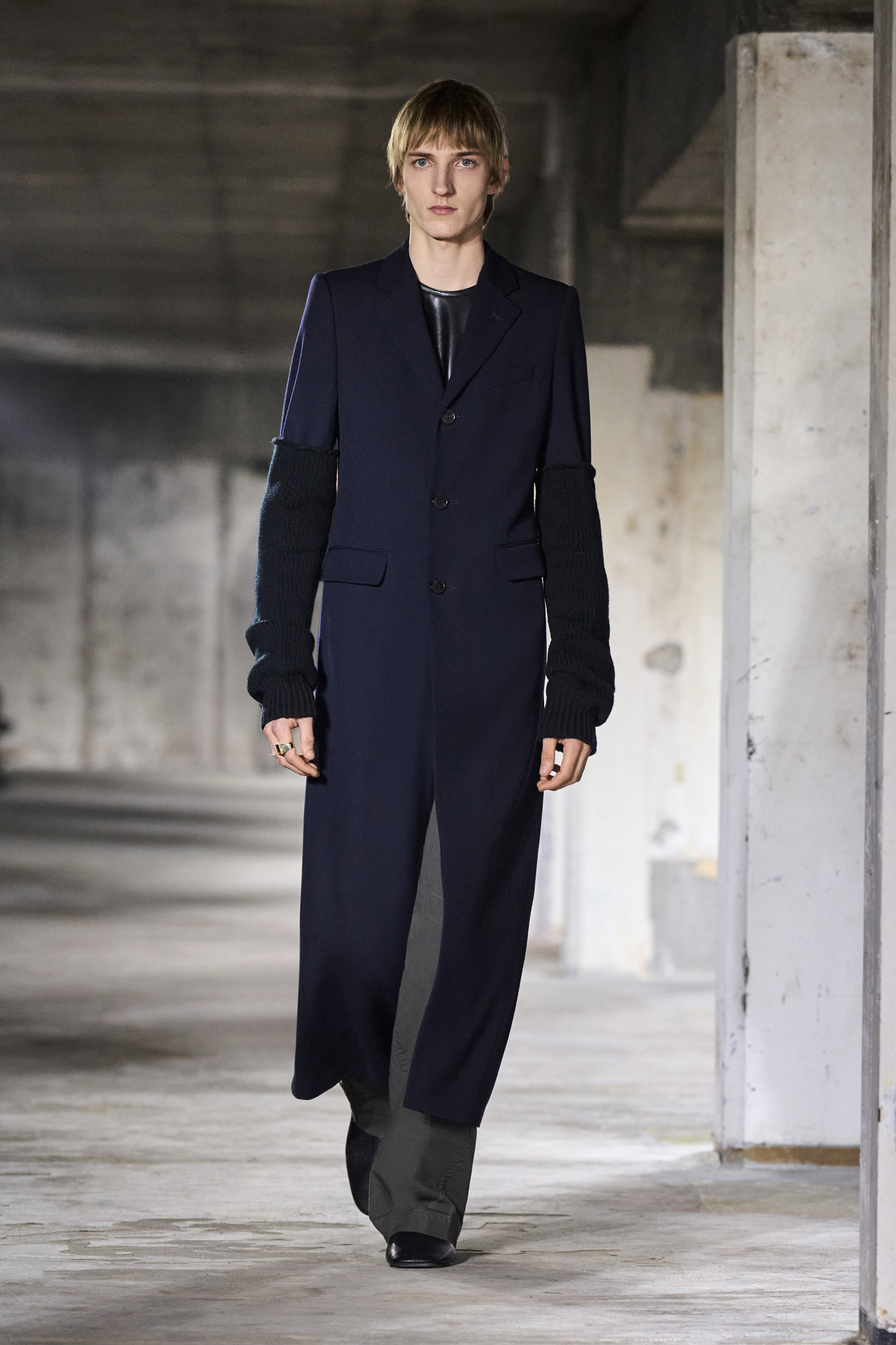 DRIES VAN NOTEN -Men's- 2024年秋冬コレクション | パリ | 画像63枚 - FASHIONSNAP