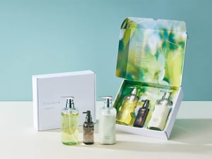 ���饷��������D2C�֥��ɰk�ӡ��ữ����Ŀ��ֲ���о�����ä����a�åإ�����