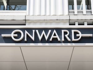 オンワードHD、海外事業が11期ぶりに黒字化を達成　グローバル構造改革が結実