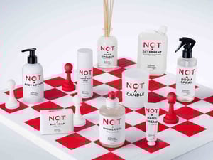 仏発「ジュリエット ハズ ア ガン」から新3アイテム　ニナ・リッチの曾孫が創設