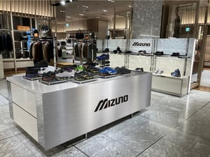 ミズノが伊勢丹新宿店でポップアップ　「スポーツスタイル」のシューズをラインナップ