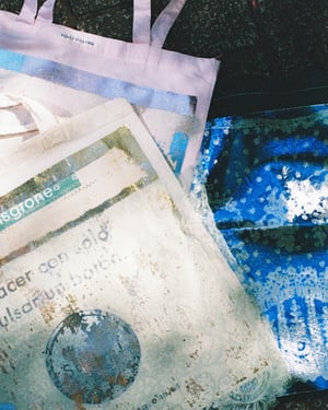 ユキ フジサワがCIBONE CASEでポップアップ開催　限定アイテムや一点物を販売