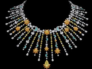 ハイジュエリー コレクション「ベル ディオール」が誕生　星や花々のモチーフのネックレスなど