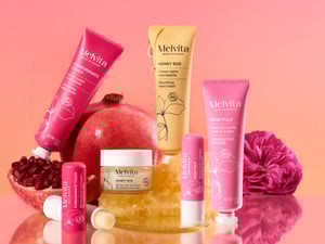 「メルヴィータ」のハンド＆リップがリニューアル　ローズ、ザクロ、ハニーの恵みを凝縮