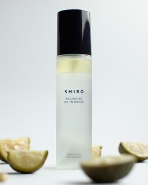 「SHIRO」が木頭ゆずから間引かれた青ゆずを活用したフェイスミストを限定発売