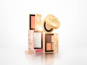 「NARS」アジア限定コレクション　息づく花々を想起させる華やかなラインナップ