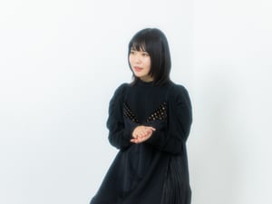 ヘア＆メイクアップアーティスト夢月とは？プロ目線の投稿で人気獲得