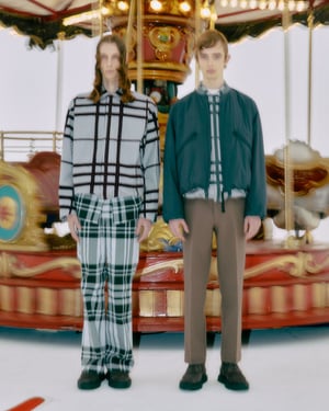 N.�ϥꥦ�åɣ�N.HOOLYWOOD���Ȥϣ�