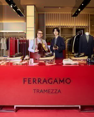 フェラガモ最高峰のメンズシューズ「トラメッザ」が伊勢丹新宿店メンズ館に集結　特別なカスタムモデルも