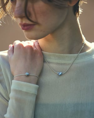 フィーニーが伊勢丹新宿店でポップアップを開催　ケラマパールネックレスのワークショップも