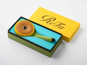 リファからひまわりを模したシャワーヘッド　「リファ ギンザ」限定で展開