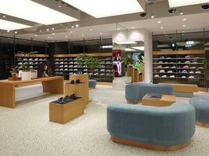 アシックス グランフロント大阪がリニューアル　スポーツスタイルのスニーカーを拡充