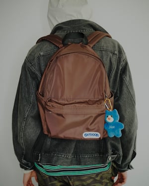 アウトドアプロダクツが韓国発「ナイスウェザー」と初コラボ、デイパックなど3型を発売