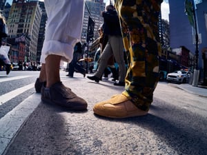 カルフ × エンジニアド ガーメンツ第3弾　アイコンシューズをスリッポン仕様にアップデート