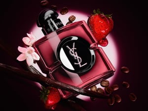 YSL「ブラック OP」新作はストロベリーとコーヒーが溶け合う香り