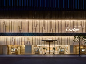 カルティエが名古屋・栄ハエラに旗艦店オープン　日仏アーティストの作品が点在
