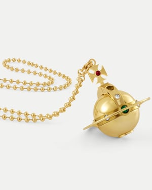 ヴィヴィアン・ウエストウッドが渋谷パルコにポップアップストアをオープン　限定のライターとTシャツを用意