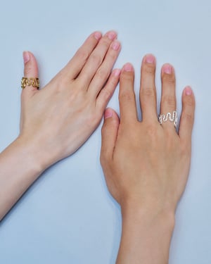 【カップルで通うネイルケア#3】「スノーピール」で手肌の角質もケア