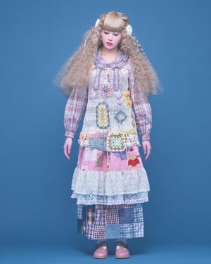 ピンクハウスポッシュが「ユウショウコバヤシ」とコラボ　アーカイヴピースを再構築したアイテムを発売