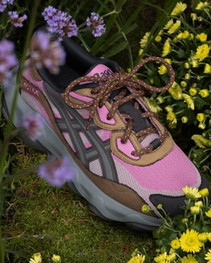 アシックスが廃棄シューズを原料に用いた新作シューズ「ネオタイド」を発売　ヨーロッパ限定で展開