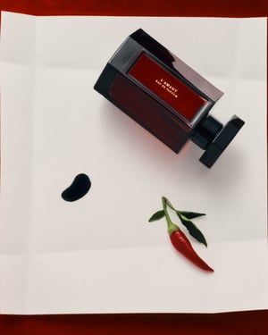 燃え上がる恋の火花を香りに　「ラルチザン パフューマー」から新オードパルファム