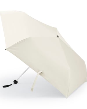 無印良品が「遮熱性のある折りたたみ日傘」を発売　UVカット90％以上・UPF50+対応・遮光率99%以上