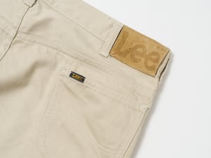 デニム老舗「リー」が最大10億ドルで売却へ　ABGが取得
