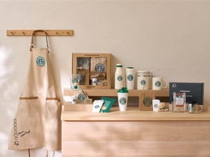 スタバが日本上陸30周年を記念したアイテムを発売　日本誕生当時のロゴをデザインしたステンレスボトルなど