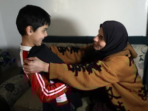 ユニクロ「The Heart of LifeWear」プロジェクト　1世界の難民などに00万点以上の衣料品を寄贈