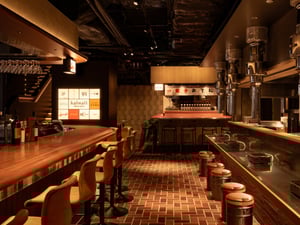 新たな飲食空間「kaiwaii akasaka」が赤坂にオープン　YOSHIROTTENの作品を展示