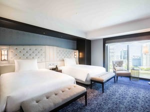 「リファ」製品がヒルトン横浜の限定宿泊プランに　ドライヤー、シャワーヘッドに加えリカバリーウェアも