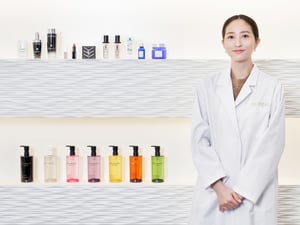 堀田茜が訪問! 世界トップの化粧品メーカー ロレアルが誇る日本の研究施設ではどんなことをしてるの?